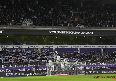 🎥 La belle minute de silence en hommage à Michel Verschueren