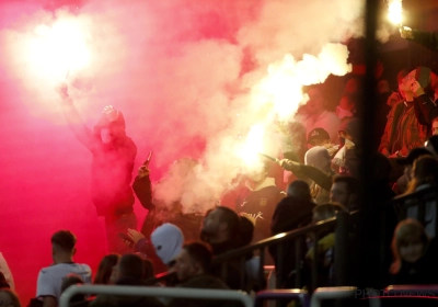 Anderlecht réagit à l'interruption de match par ses supporters : "Ce genre d'action n'a pas sa place dans un stade"