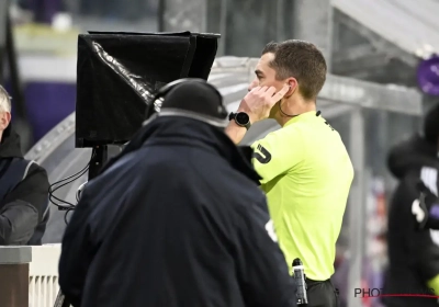 Zeno Debast n'est pas heureux de la décision arbitrale sur le 2-2 du Standard 