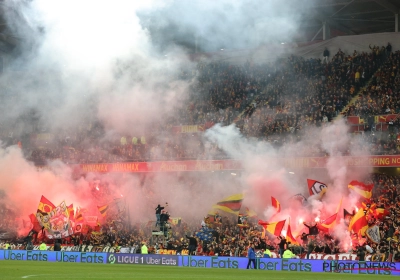 Les supporters de Lens ont presque "fait une Charleroi" : "Ca m'a vraiment énervé, on sait que c'est interdit !"