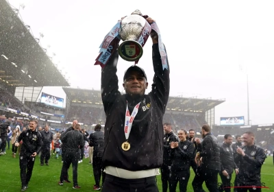 🎥 Le discours puissant de Vincent Kompany pour électriser une dernière fois le stade de Burnley cette saison