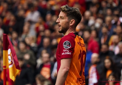 🎥 Improbable : quand Dries Mertens découvre son nouveau coéquipier...incognito au milieu des supporters