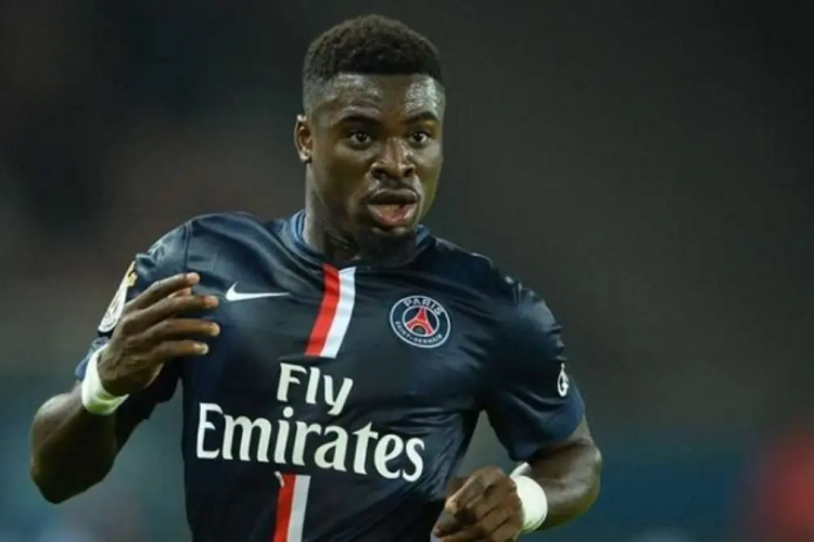 Aurier va rester au PSG