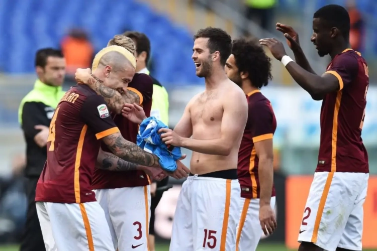 Nainggolan ouvre la marque pour la Roma ! (vidéo)