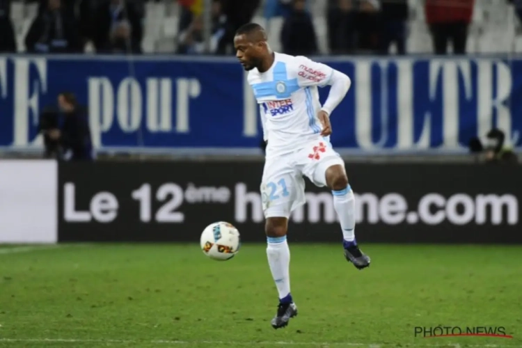 ? Dérapage à Guimaraes: Evra met un coup de pied à un supporter de l'OM 