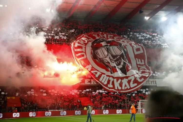 ? Revivez la chaude ambiance et les tifos du Standard en avant-match