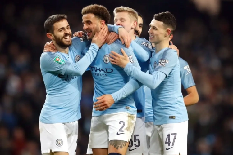 Manchester City, lancé par De Bruyne, inflige une raclée incroyable en demi-finale de Coupe