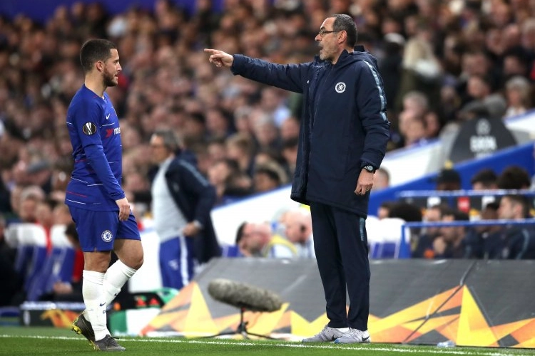 Maurizio Sarri tacle Eden Hazard lors de sa présentation à la Juventus Turin