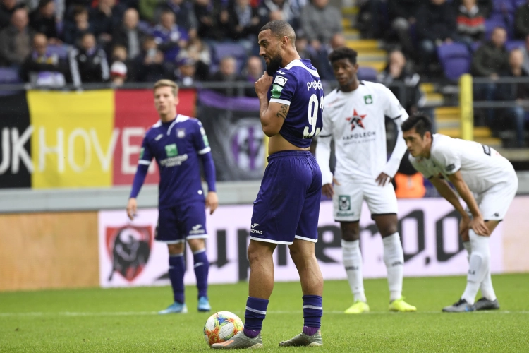 Roofe stoïque : "Trois points, c'est trois points, qu'aurions-nous pu faire de plus ?"