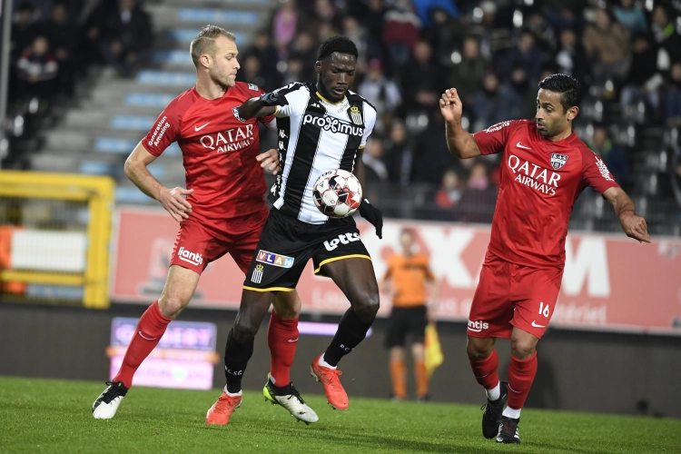 Siebe Blondelle pense déjà au Standard : "De mauvais souvenirs du match aller"