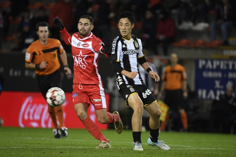 Pas d'ambiance de fête au Canonnier où Mouscron et Charleroi offrent un partage terne