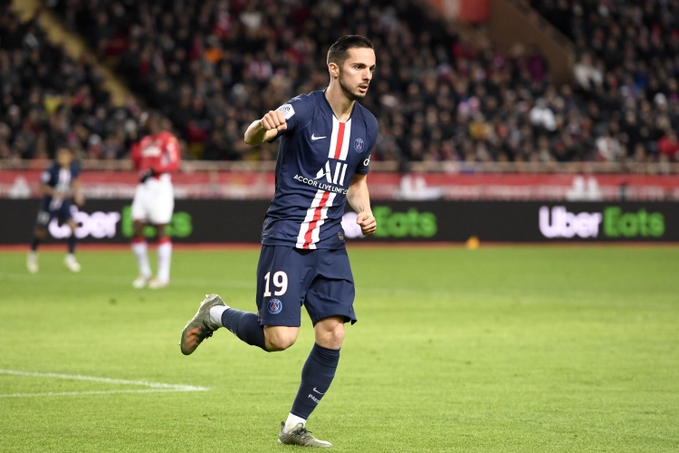 Sans ses stars, le PSG s'en sort à Lorient 