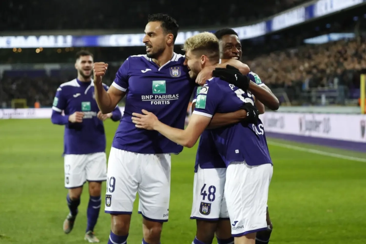 Le Club de Bruges prêt à jouer un mauvais tour à Anderlecht : Nacer Chadli dans le viseur des Blauw en Zwart !