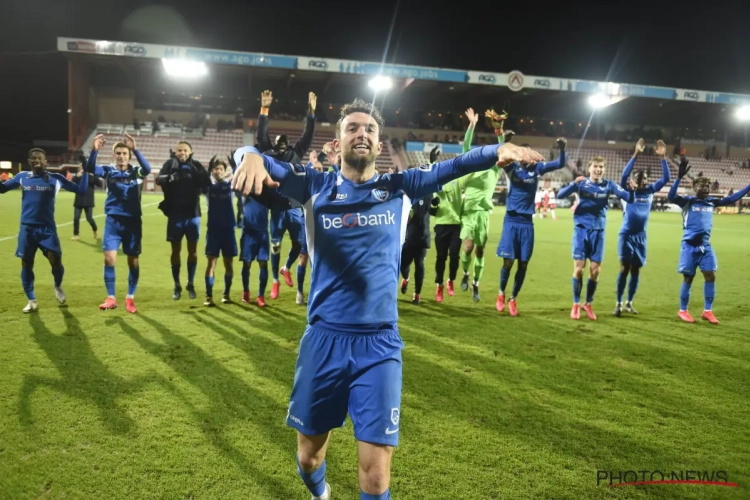 📷 Des supporters de Genk rendent hommage à Dries Wouters à son domicile