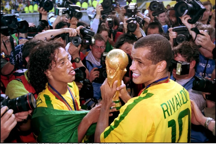 Un cercle très fermé : celui des joueurs ayant remporté une Coupe du Monde, une Ligue des champions et le Ballon d'Or !