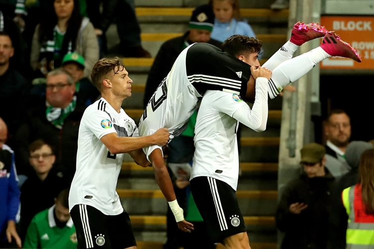 🎥 Lob, Madjer et festival de buts: un match fou entre l'Allemagne et la Suisse 