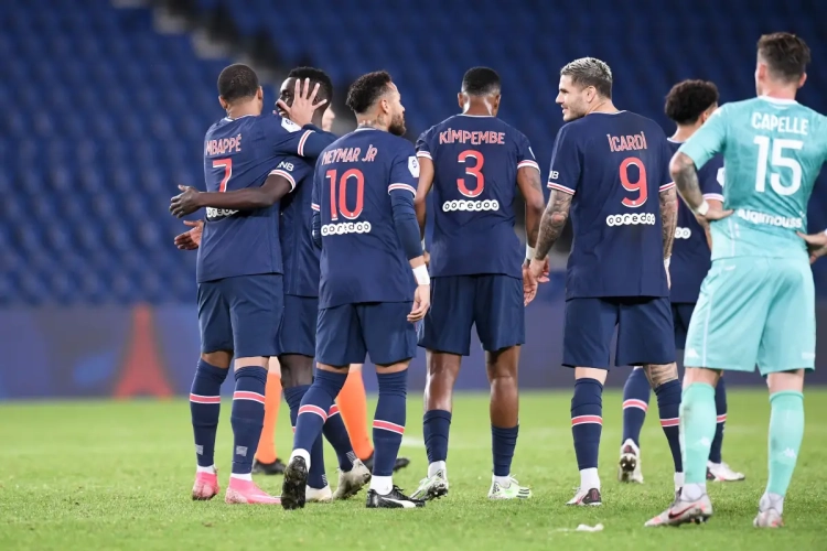 Le PSG continue de dégraisser