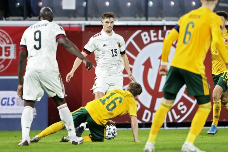 Thomas Meunier tacle ses détracteurs sur les réseaux sociaux : "N'ont-ils vraiment rien d'autre à faire dans leur vie ?"