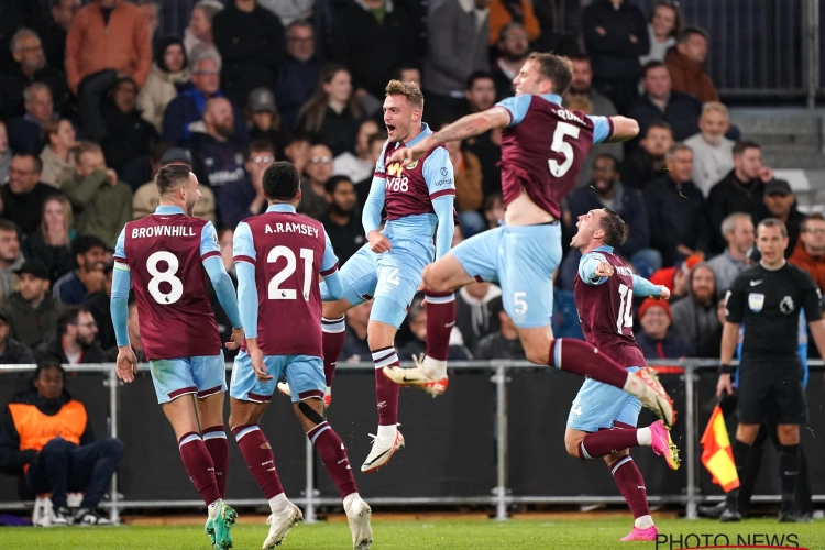 🎥 Burnley en colère après l'intervention du VAR à la 92e minute : l'égalisation de Luton était-elle valable ?